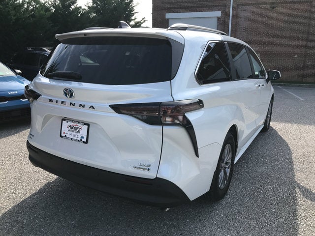 2023 Toyota Sienna XLE