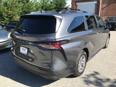 2025 Toyota Sienna XLE
