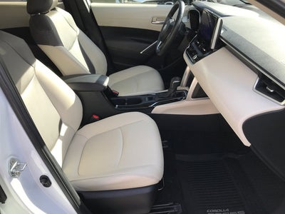 2024 Toyota Corolla Cross XLE