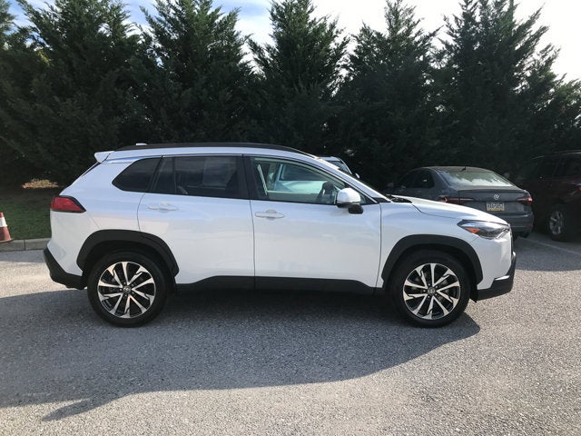 2024 Toyota Corolla Cross XLE