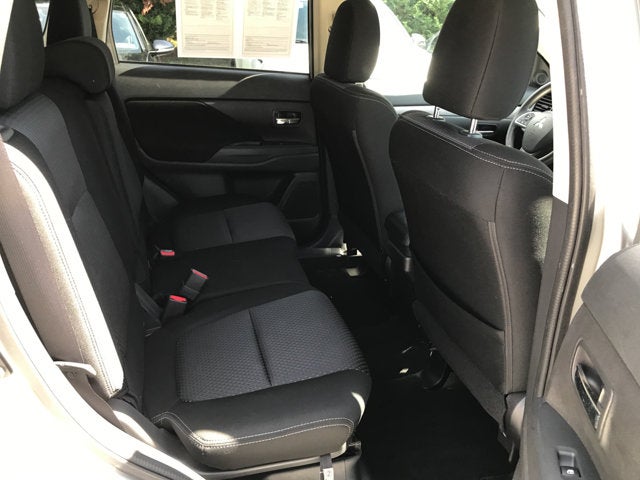 2018 Mitsubishi Outlander ES