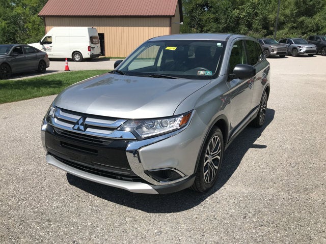 2018 Mitsubishi Outlander ES