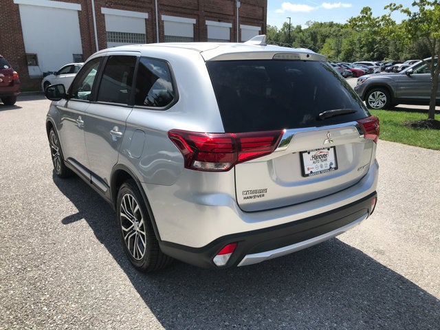 2018 Mitsubishi Outlander ES