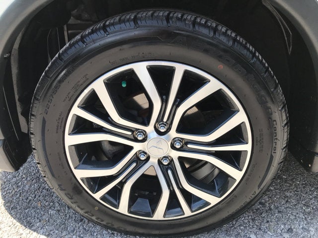 2018 Mitsubishi Outlander ES