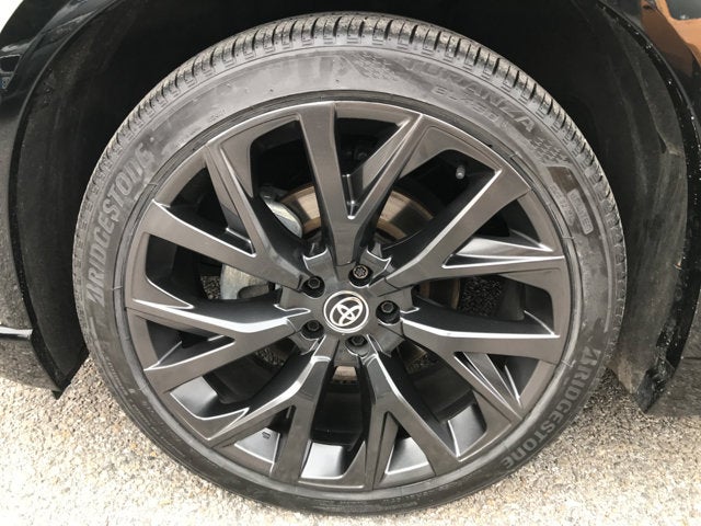 2025 Toyota Crown Signia Limited