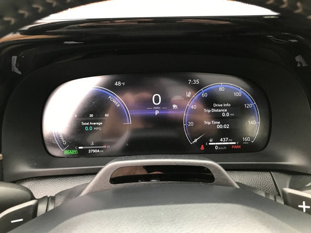 2025 Toyota Crown Signia Limited