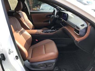 2025 Toyota Crown Signia Limited