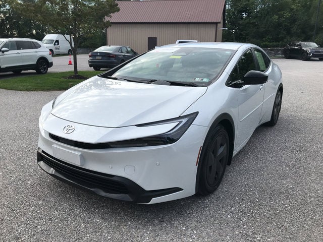 2023 Toyota Prius LE