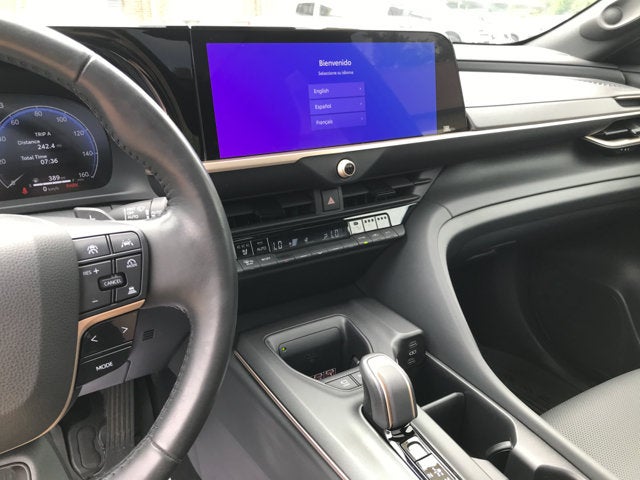 2023 Toyota Crown Platinum