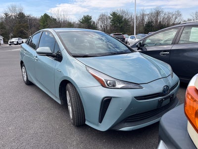 2019 Toyota Prius LE