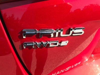 2022 Toyota Prius LE