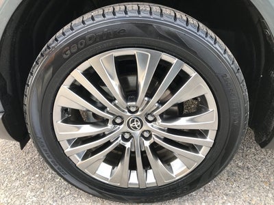 2022 Toyota Venza XLE