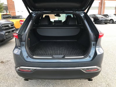 2022 Toyota Venza XLE