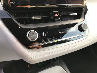 2024 Toyota Corolla Hatchback XSE