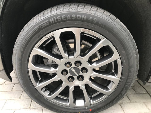 2022 GMC Acadia Denali