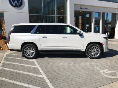 2023 Cadillac Escalade ESV 4WD Premium Luxury