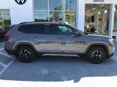 2025 Volkswagen Atlas 2.0T Peak Edition