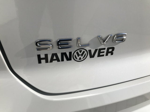 2023 Volkswagen Atlas Cross Sport 3.6L V6 SEL Premium R-Line