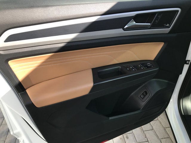 2023 Volkswagen Atlas Cross Sport 3.6L V6 SEL Premium R-Line