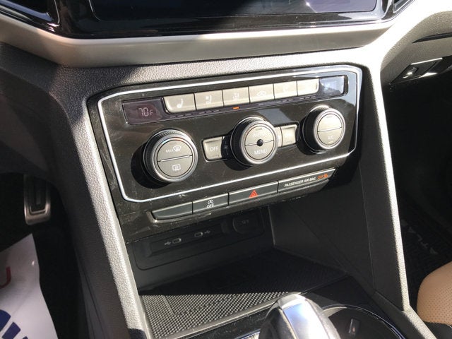2023 Volkswagen Atlas Cross Sport 3.6L V6 SEL Premium R-Line