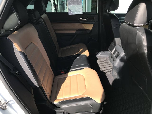 2023 Volkswagen Atlas Cross Sport 3.6L V6 SEL Premium R-Line