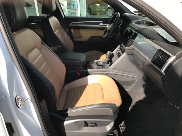 2023 Volkswagen Atlas Cross Sport 3.6L V6 SEL Premium R-Line