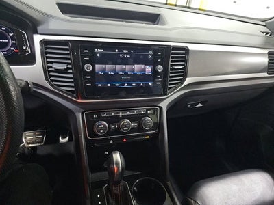 2022 Volkswagen Atlas Cross Sport 3.6L V6 SEL Premium R-Line