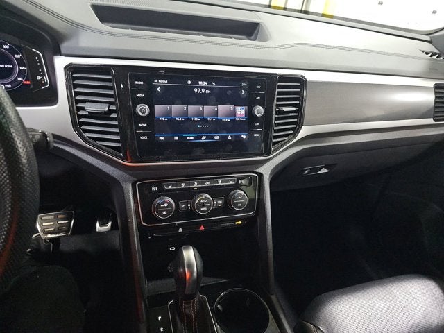 2022 Volkswagen Atlas Cross Sport 3.6L V6 SEL Premium R-Line