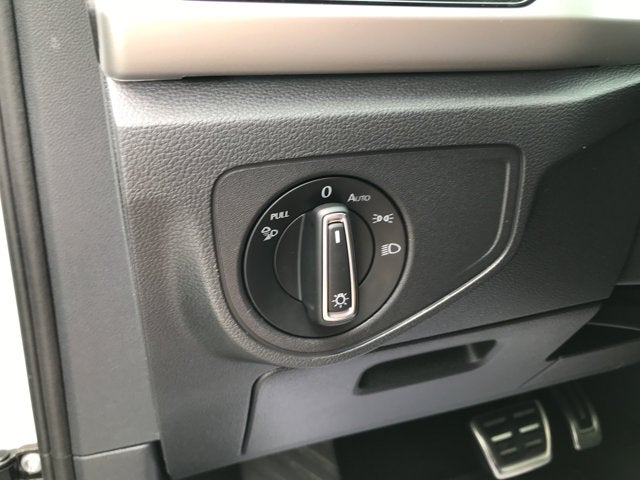 2023 Volkswagen Atlas Cross Sport 3.6L V6 SEL Premium R-Line