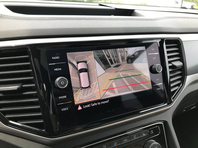2023 Volkswagen Atlas Cross Sport 3.6L V6 SEL Premium R-Line
