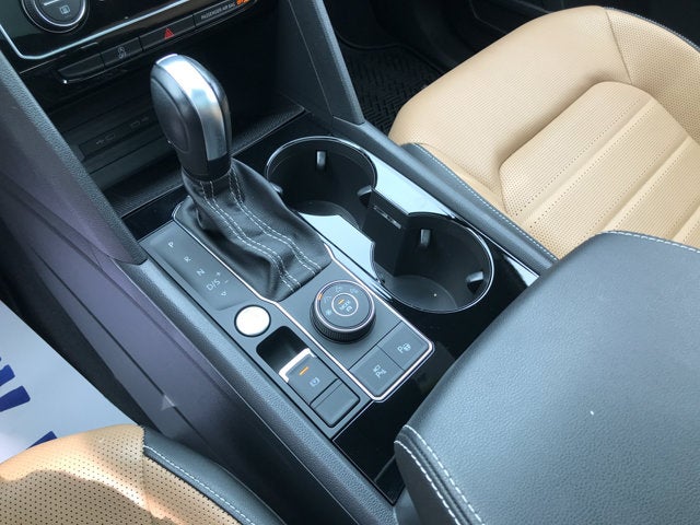 2023 Volkswagen Atlas Cross Sport 3.6L V6 SEL Premium R-Line