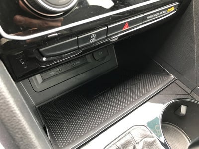 2023 Volkswagen Atlas Cross Sport 3.6L V6 SEL Premium R-Line