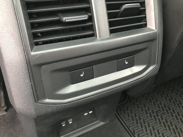 2023 Volkswagen Atlas Cross Sport 3.6L V6 SEL Premium R-Line