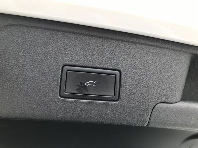 2023 Volkswagen Atlas Cross Sport 3.6L V6 SEL Premium R-Line