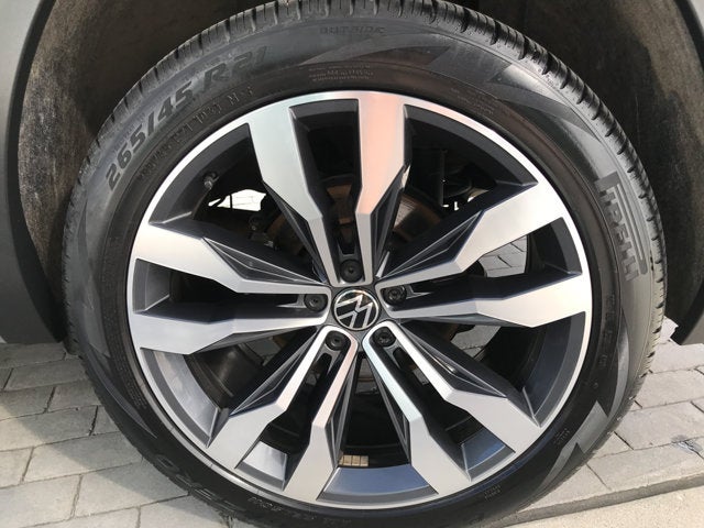2023 Volkswagen Atlas Cross Sport 3.6L V6 SEL Premium R-Line