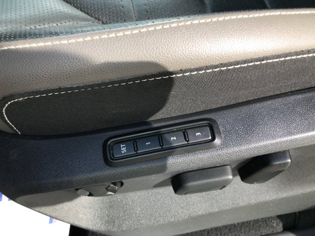 2023 Volkswagen Atlas Cross Sport 3.6L V6 SEL Premium R-Line