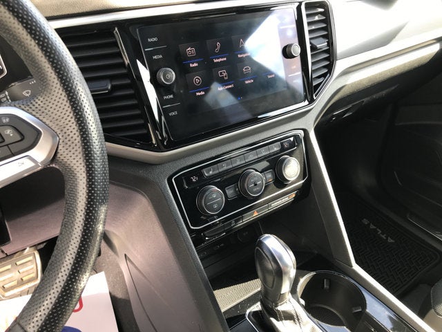 2023 Volkswagen Atlas Cross Sport 3.6L V6 SEL Premium R-Line