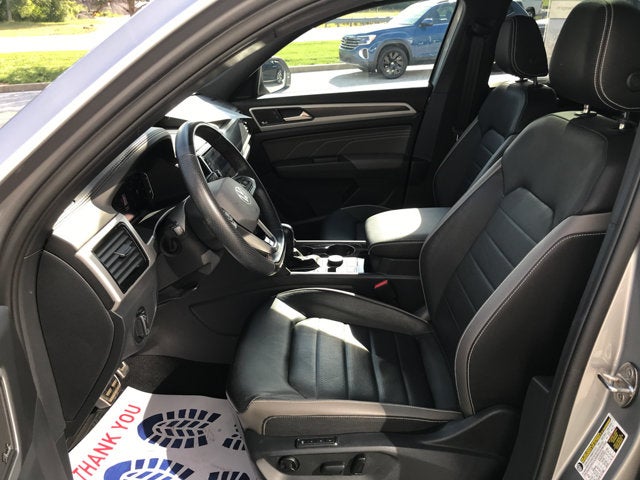 2023 Volkswagen Atlas Cross Sport 3.6L V6 SEL Premium R-Line