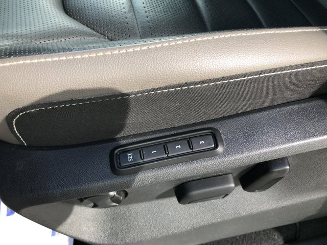 2023 Volkswagen Atlas Cross Sport 3.6L V6 SEL Premium R-Line