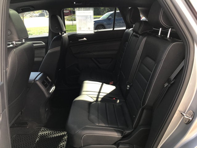 2023 Volkswagen Atlas Cross Sport 3.6L V6 SEL Premium R-Line