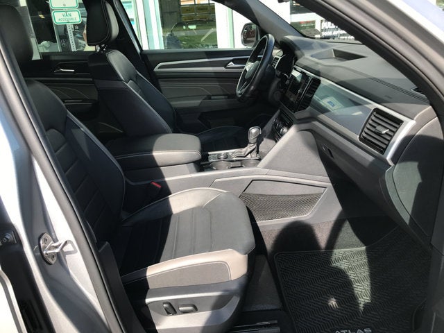 2023 Volkswagen Atlas Cross Sport 3.6L V6 SEL Premium R-Line