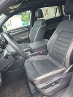 2023 Volkswagen Atlas Cross Sport 3.6L V6 SEL Premium R-Line