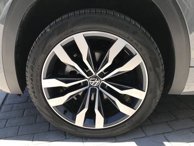 2023 Volkswagen Atlas Cross Sport 3.6L V6 SEL Premium R-Line