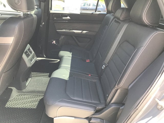 2023 Volkswagen Atlas Cross Sport 3.6L V6 SEL Premium R-Line