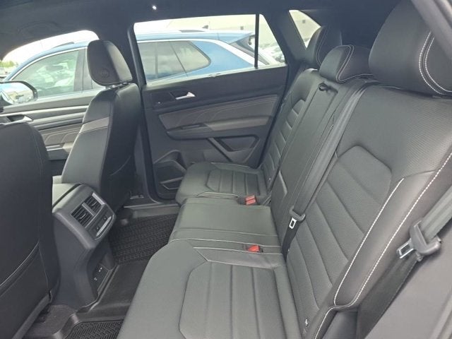 2023 Volkswagen Atlas Cross Sport 3.6L V6 SEL Premium R-Line