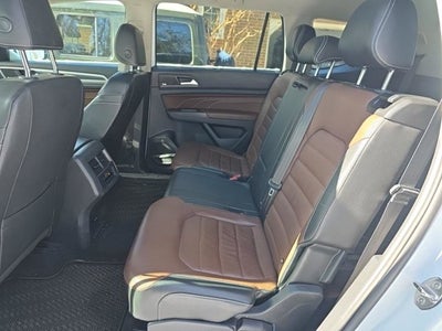 2022 Volkswagen Atlas 3.6L V6 SEL Premium R-Line