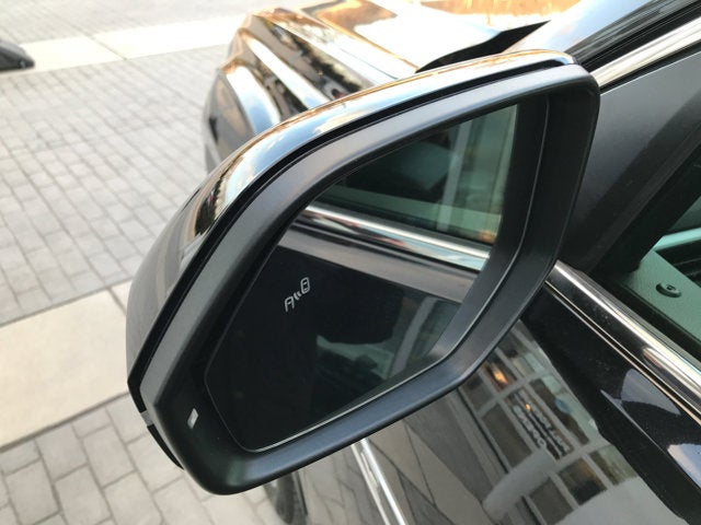 2022 Volkswagen Atlas 3.6L V6 SEL Premium R-Line