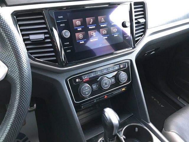 2022 Volkswagen Atlas 3.6L V6 SEL Premium R-Line