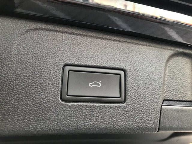 2022 Volkswagen Atlas 3.6L V6 SEL Premium R-Line