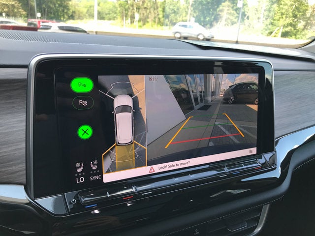 2025 Volkswagen Atlas 2.0T SEL Premium R-Line